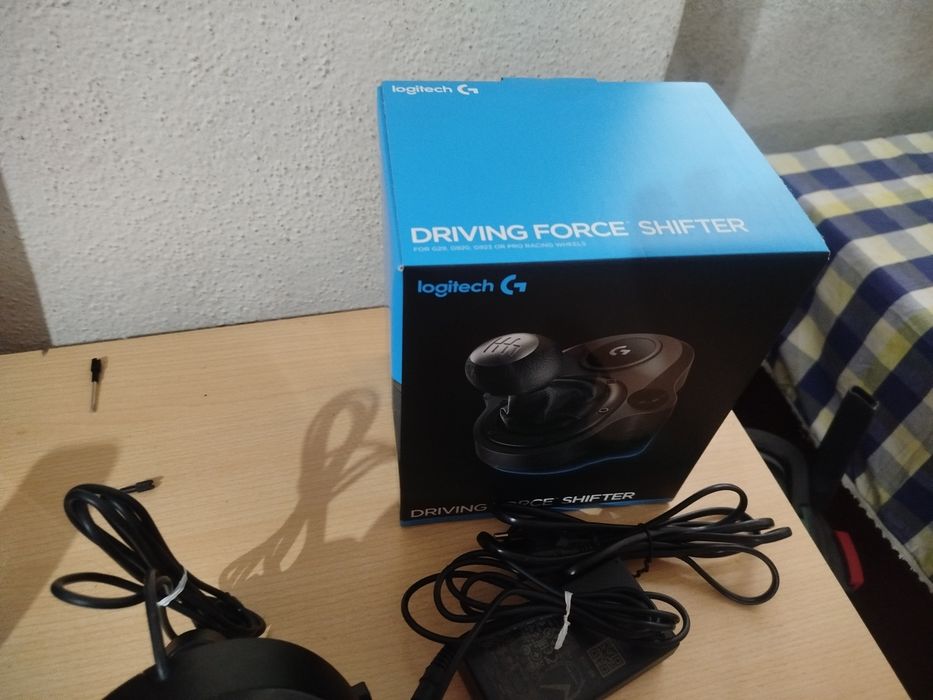 Vende Logitech G29+ Cambio as caixas dos artigos estão incluídas