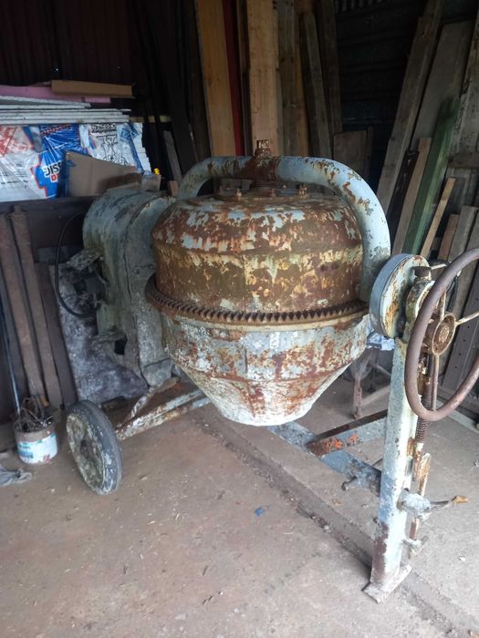 Sprzedam betoniarkę