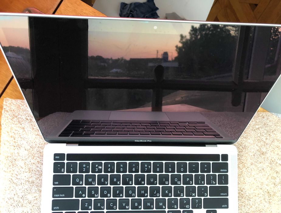 MacBook Pro 13 M1  2021 8GB 512GB 100% батарея, как новый, бонусы