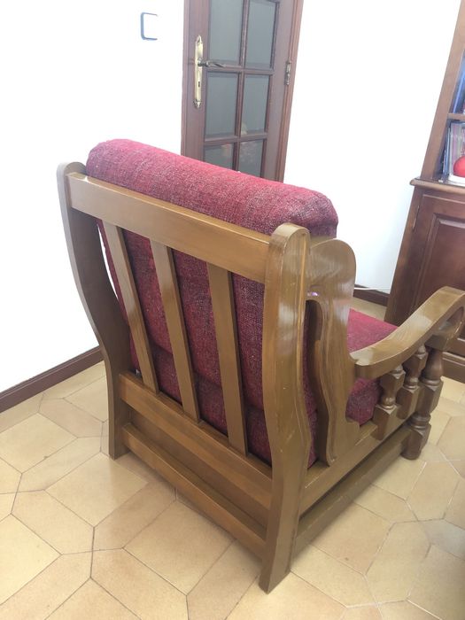 Sofá/ poltrona madeira vermelho