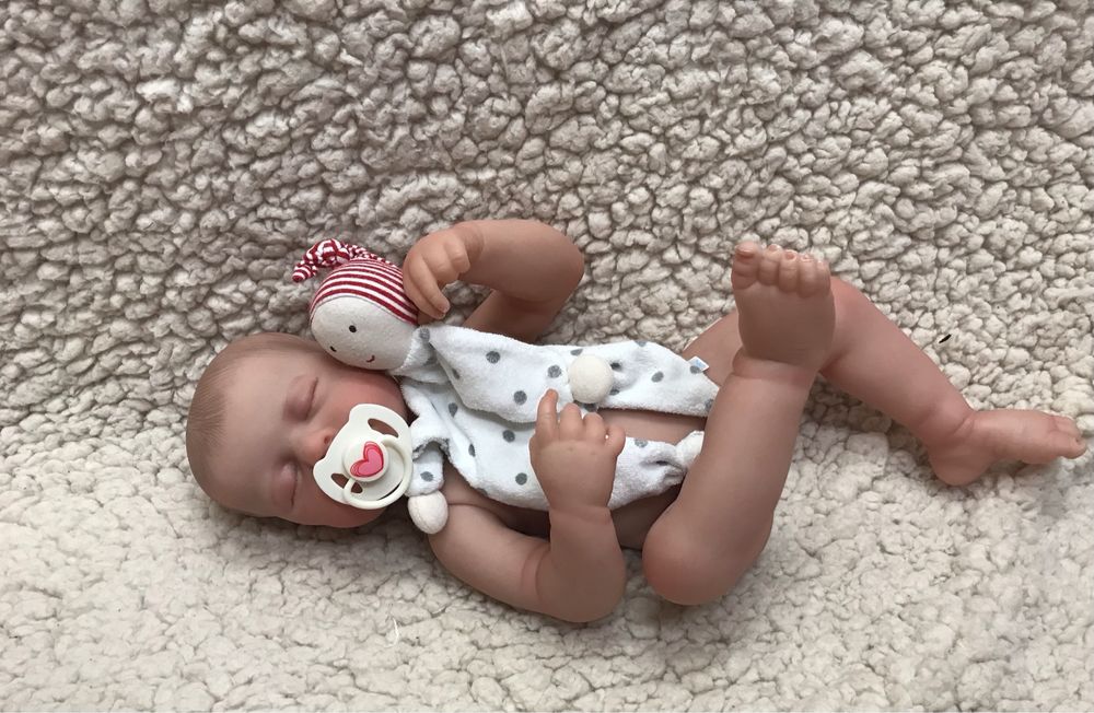 Przytulanka zabawka szmatka niemowlęca mała lalka