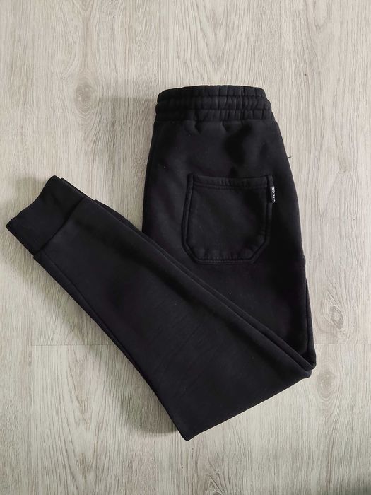 spodnie dresowe, czarne jeggery Nicce rozm. XS