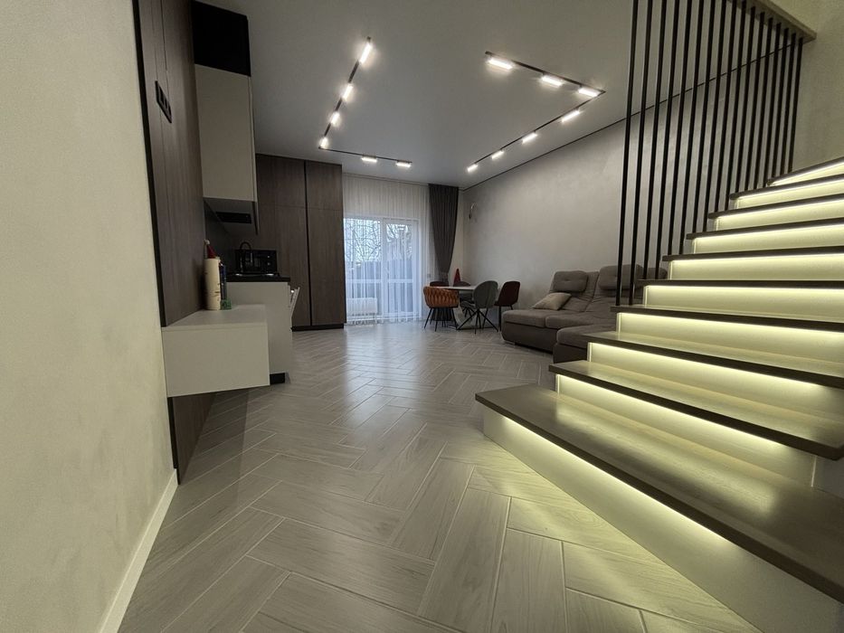 Продаж таухауса у топ локації