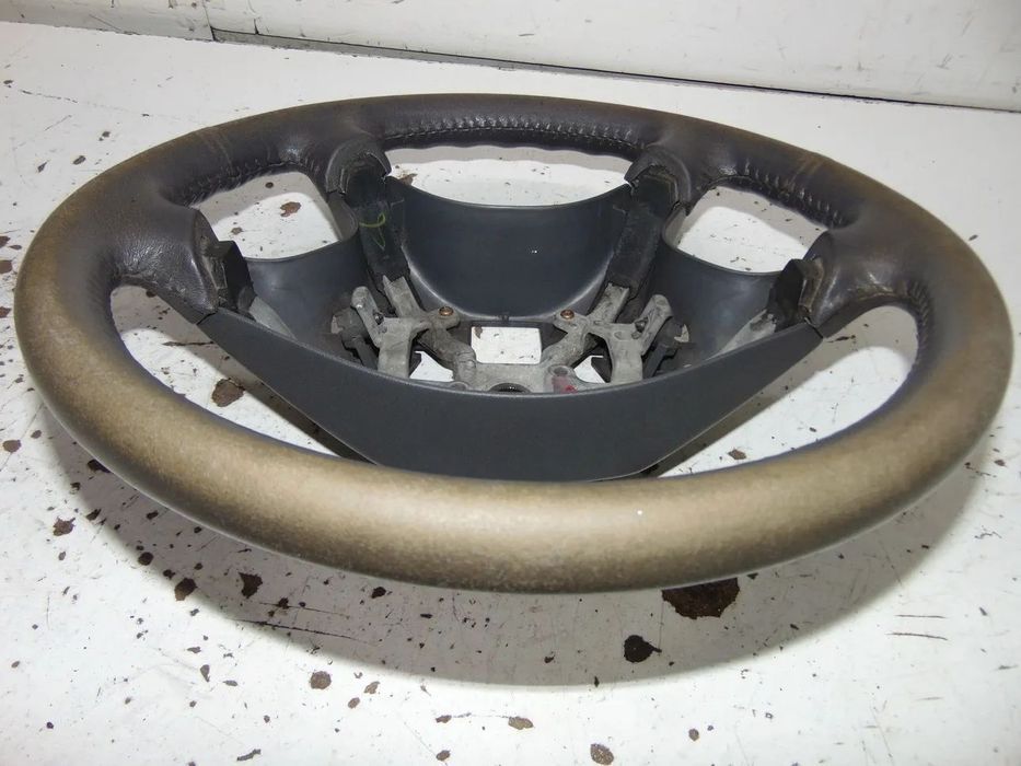Mitsubishi Pagero longo volante