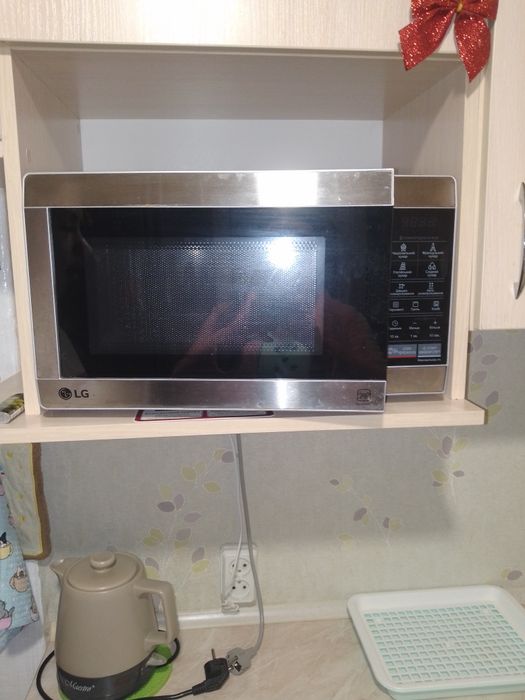 Мікроволновка з грильом