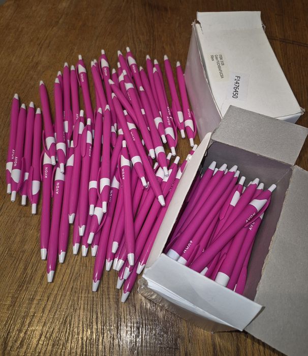 AVON długopisy 80 szt