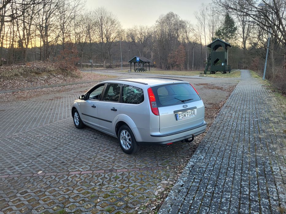 Focus kombi 1.6 benz.klima zadbany hak