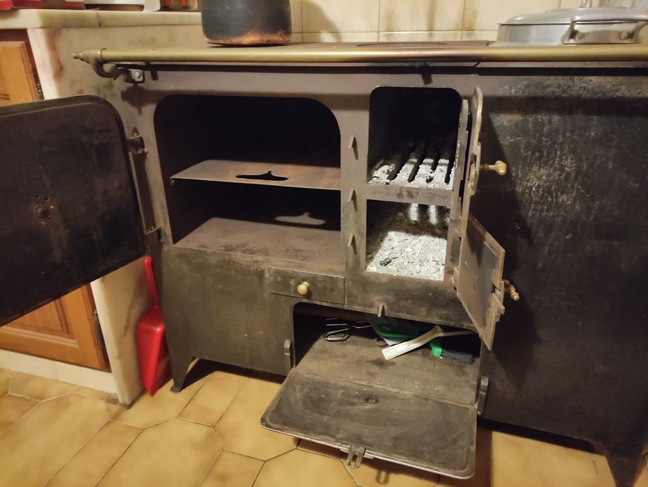 Fogão a lenha (usado)