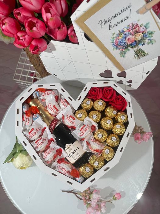 Подарок на 8 марта/ бокс со сладостями / подарок девушке/Одесса