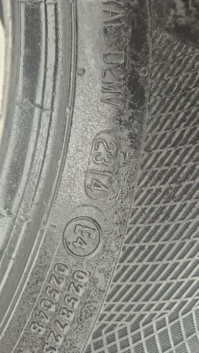 Opony 2 sztuki  Continental Contiwintercontact TS850 195/65R15T 2014r