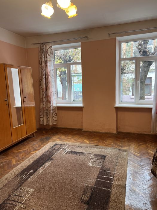 Продаж будинку по вул. Козачука