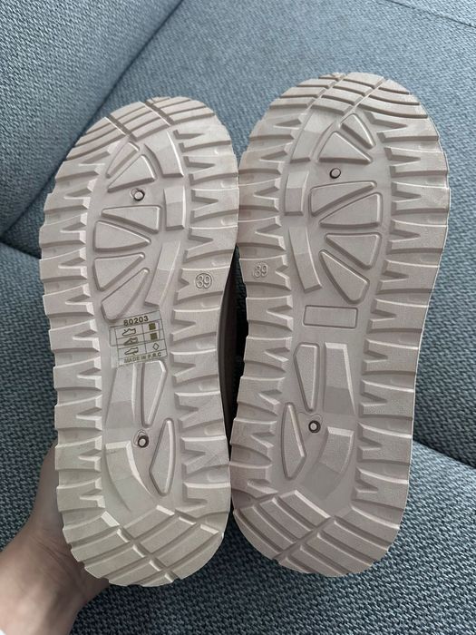 Buty ocieplane beżowe