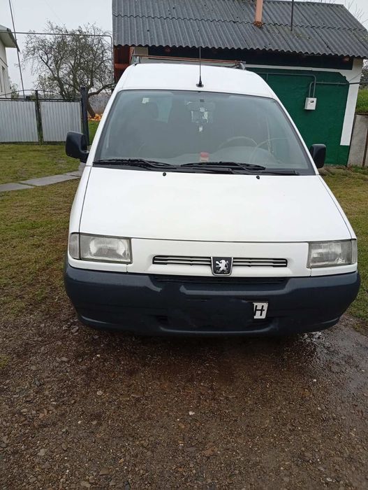 Пежо експерт 1.9 дізель.