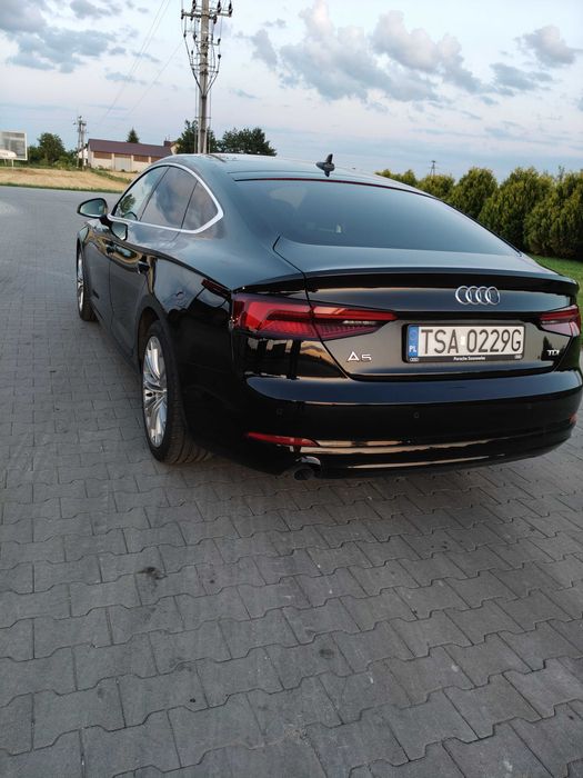Samochód Audi A 5