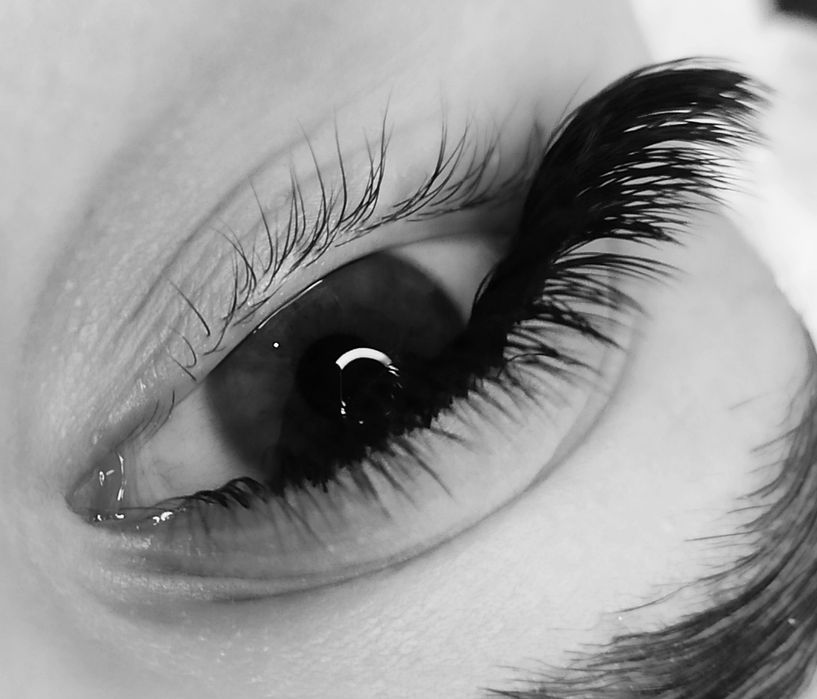 Наращивание ресниц/Нарощування вій