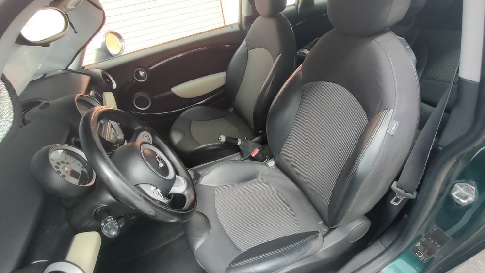 MiMINI Cooper D Clubman 1.6 Diesel  British Racing Green