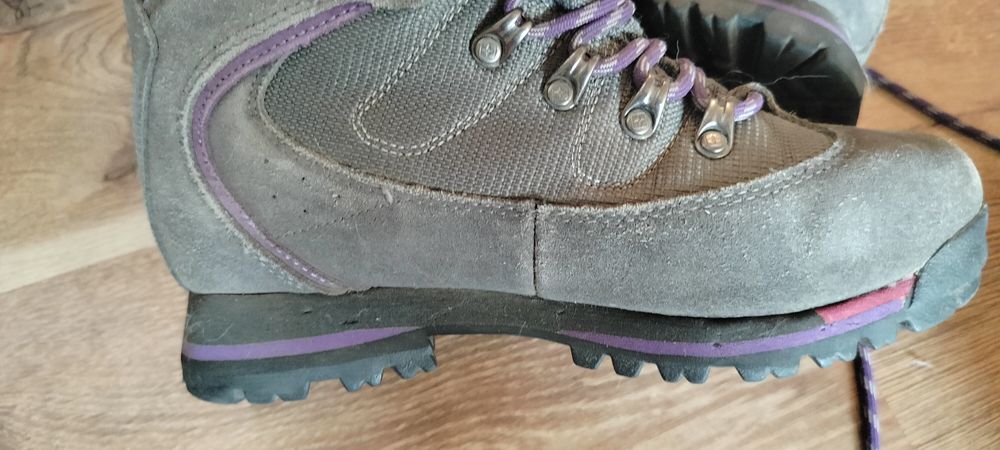 Трекинговые ботинки Mountain Warehouse