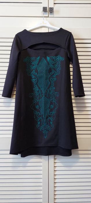 Жіноче осіннє плаття з принтом