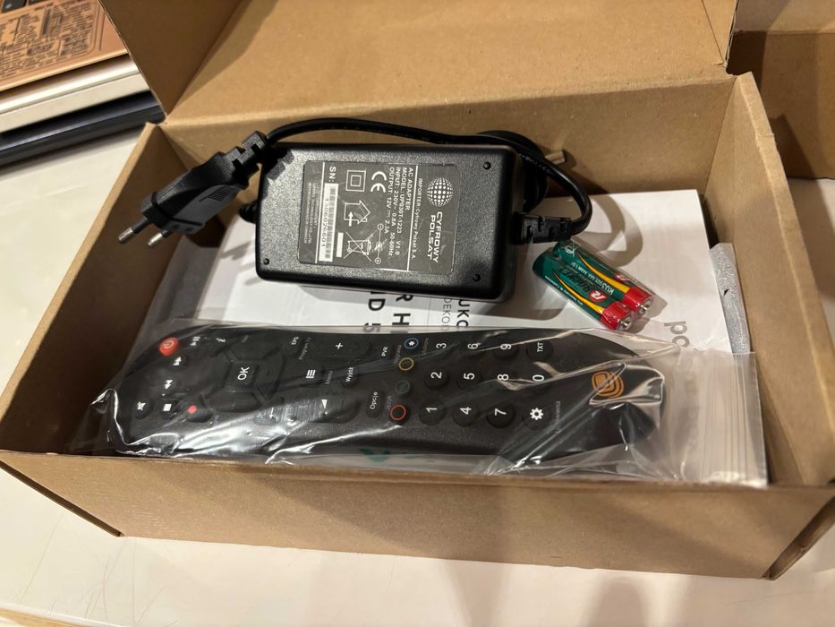 Dekoder satelitarny Polsat Box HD 5500s – sprawny, Dolby Audio