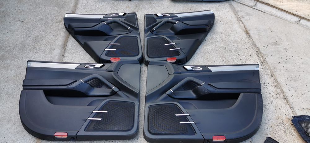 Cayenne 958 дверные карты салона