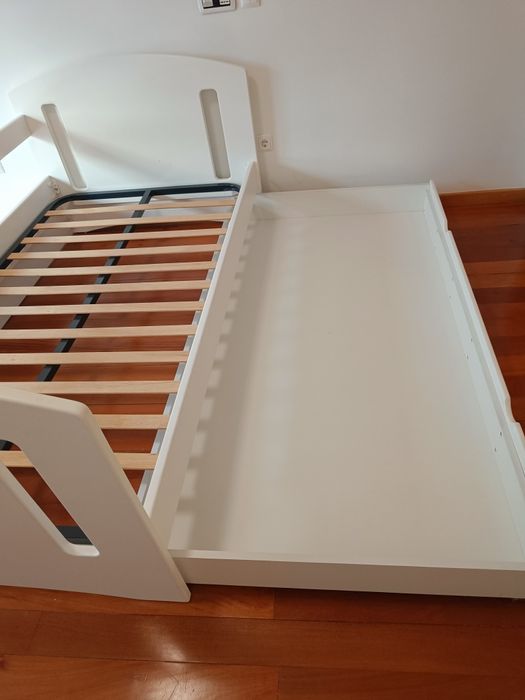 Cama criança como nova