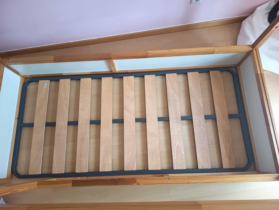 Cama ikea + estrado+ colchão