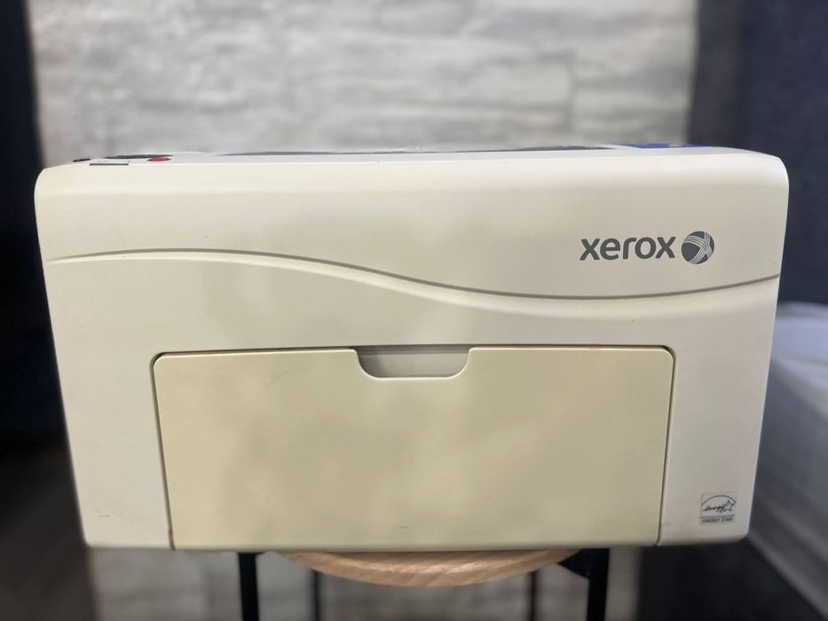 Кольровий принтер Xerox Phaser 6010