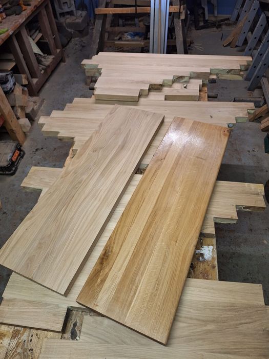 Stopnie dębowe jesionowe