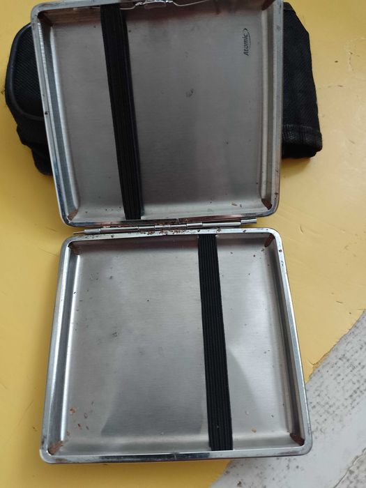 Papierośnica metalowa