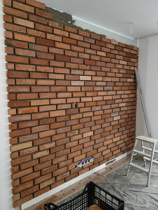 Naturalna cegła na ścianę