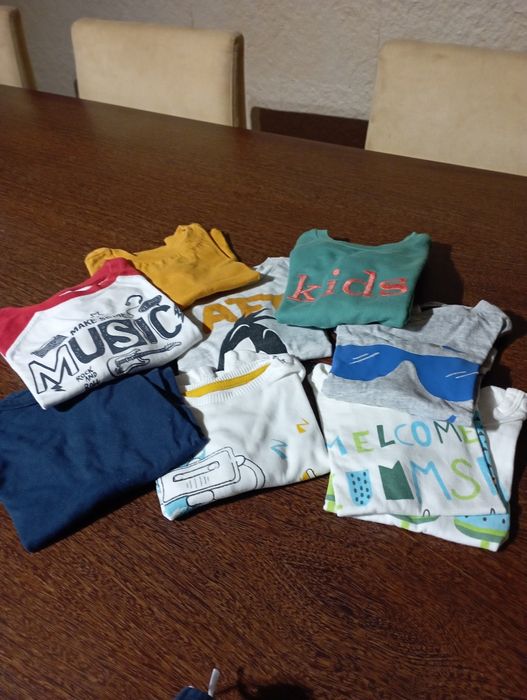 Lote de roupinha de criança em muito bom estado
