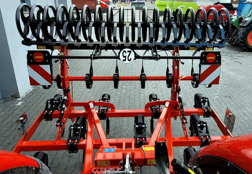 Kultywator zawieszany GREGOIRE BESSON CROSSLAND 50