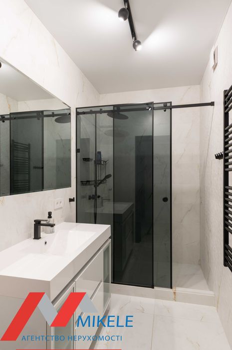 Сучасний новий будинок 2024р 320м2 діл 19сот с. Щасливе