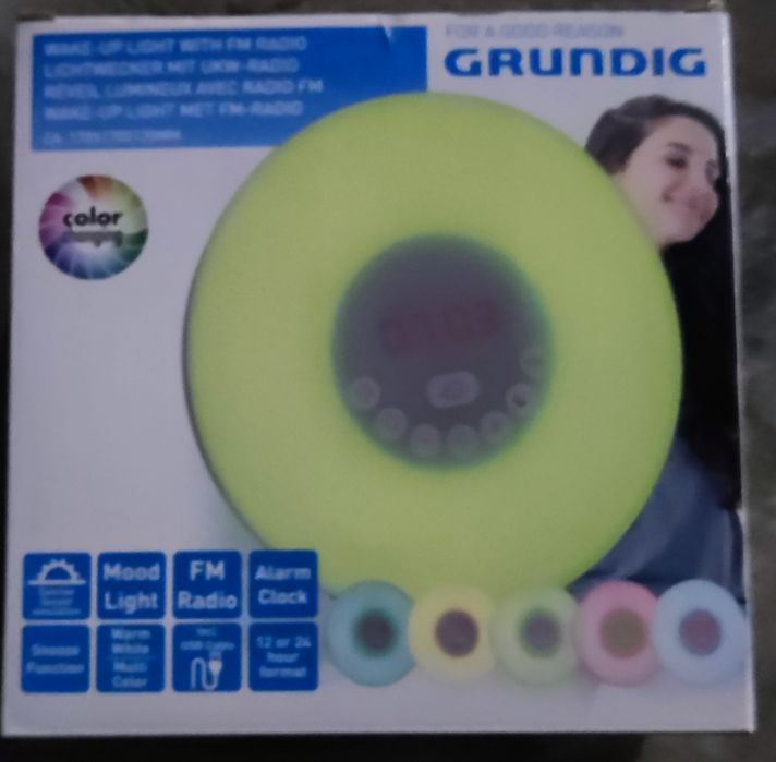 Radio Despertador Grundig