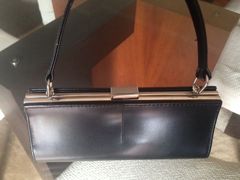 Mango Wallet64297625763074121