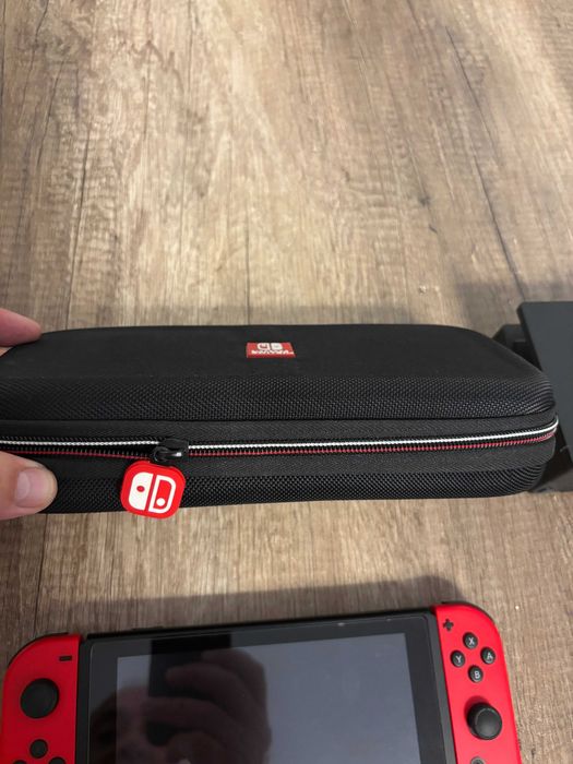 Nintendo Switch + Acessórios + Bolsa
