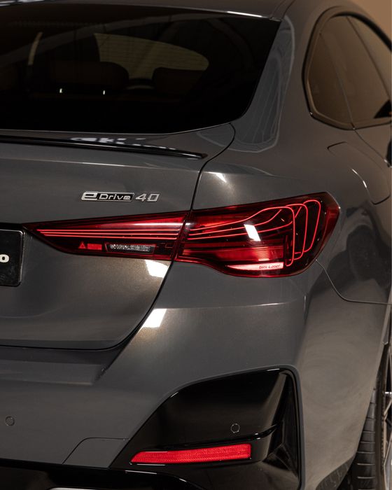 BMW i4 eDrive40 Pack Desportivo M Pro Nacional