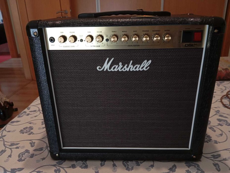 Amplificador Marshall 20 watts Combo