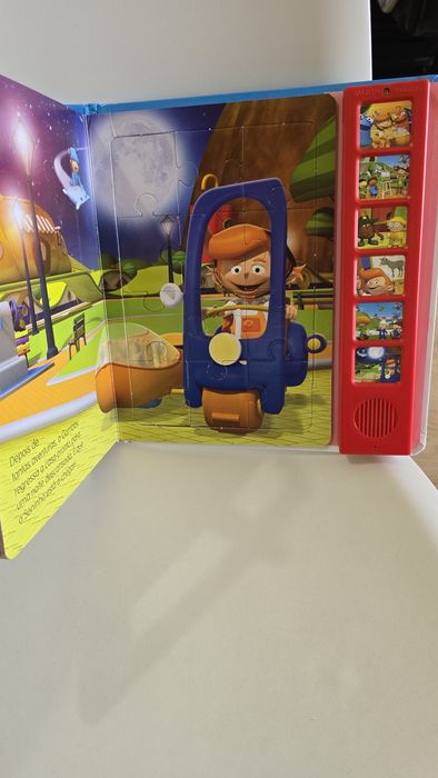 Livro puzzle com sons da Gombby