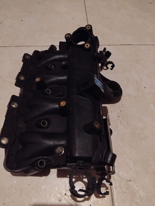Vendo coletor de admissão alfa romeo mito  como novo  1300 diesel