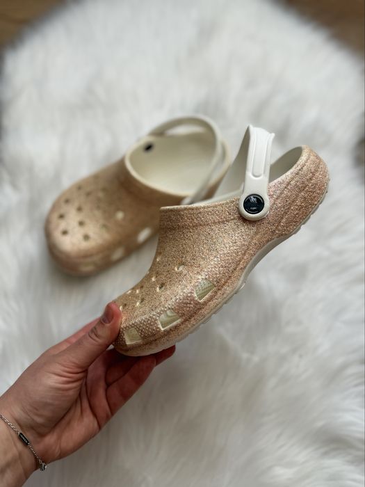 Crocs j3