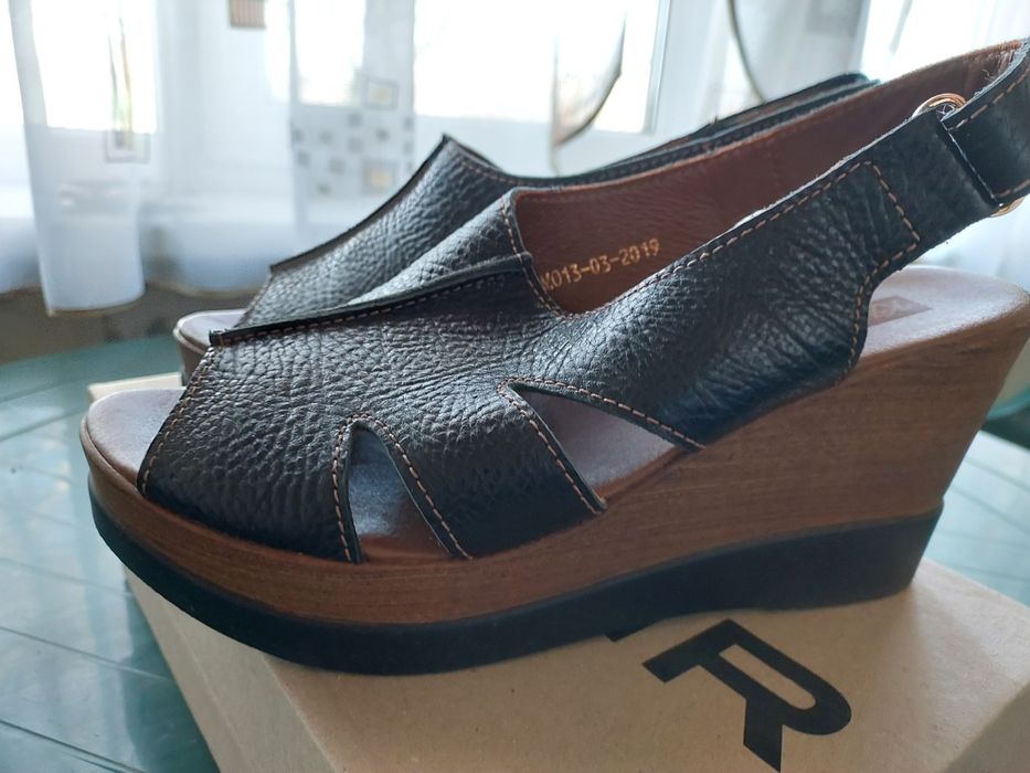 Босоножки женские натуральная кожа