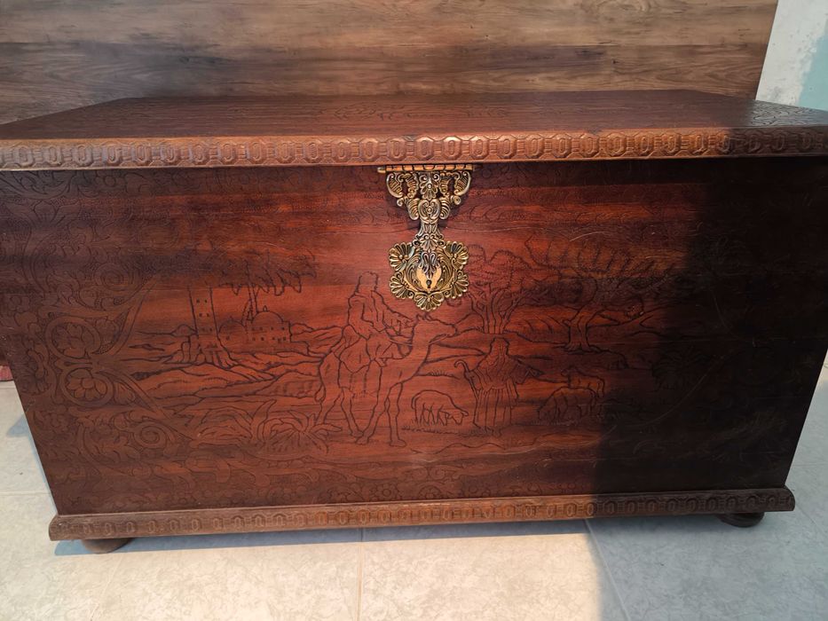 Arca/Baú de arrumação