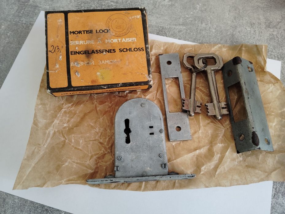 Stary zamek sejf Kasa pancerna zabytkowa