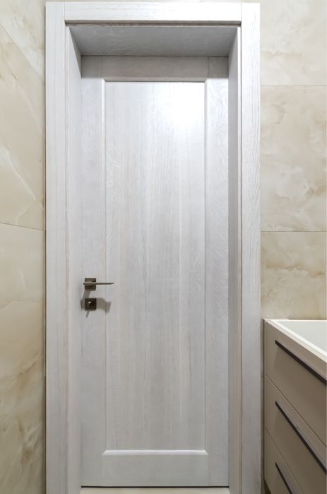 Двері деревянні із масиву