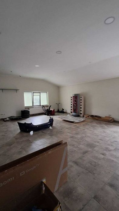 Оренда комерційного приміщення 135м2 на Набережній (об"їздна) _VV