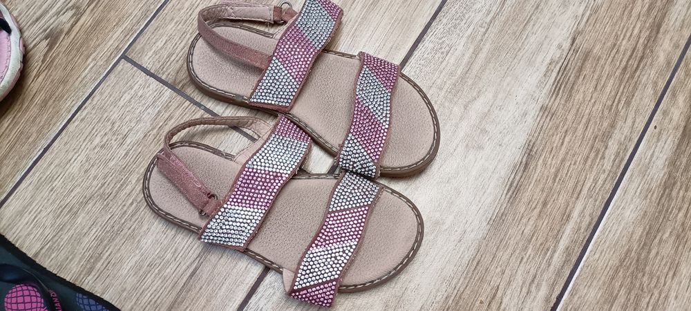 Sandały dla dziewczynki rozmiar 28, 29