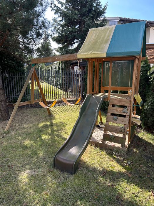 Używany dziecięcy plac zabaw do ponownej impregnacji