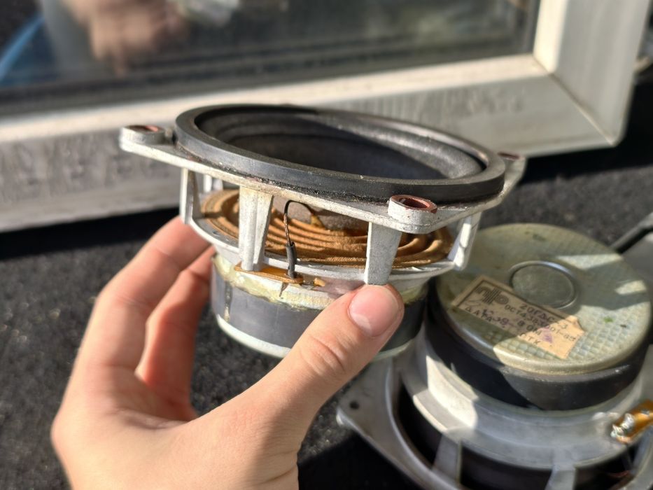Продам динамики средне частотные