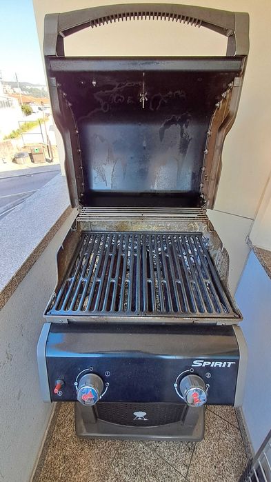 grelhador WEBER SPIRIT c/ capa protetora c/ garrafa gás